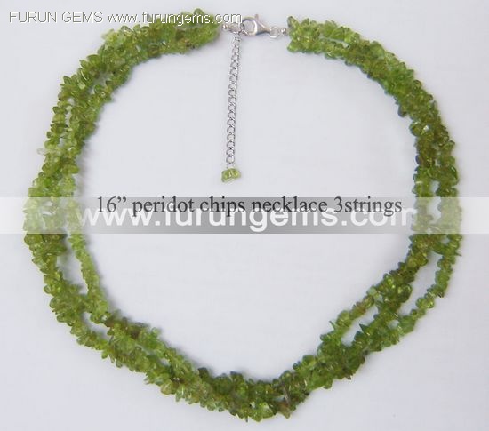 peridot chips necklace