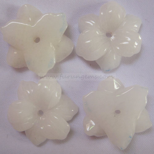 white jade flowers carvings 15-50mm
