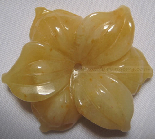 yellow jade flowers carvings 15-50mm