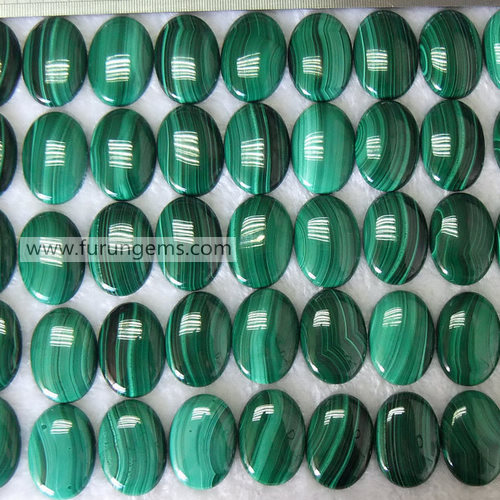 malachite oval cab 25x35mm